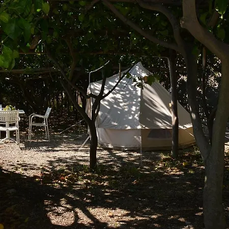 Bella Baia Luxury tent