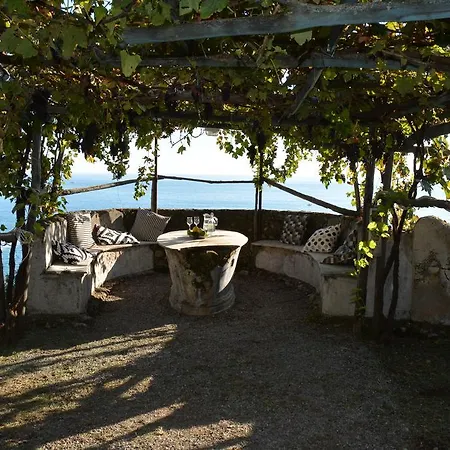 Bella Baia Luxury tent *